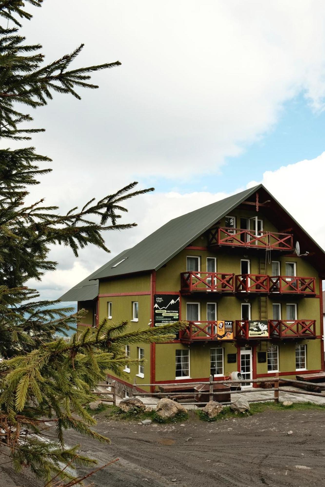 Robert Hotel Dragobrat Esterno foto